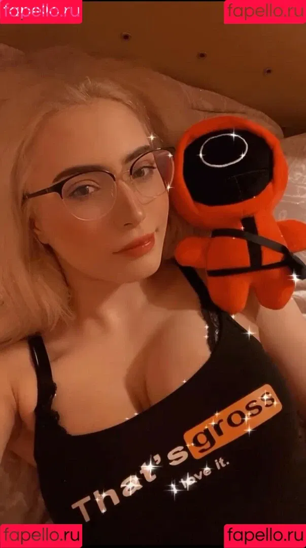 Athena Cosplay Onlyfans Photo Gallery 