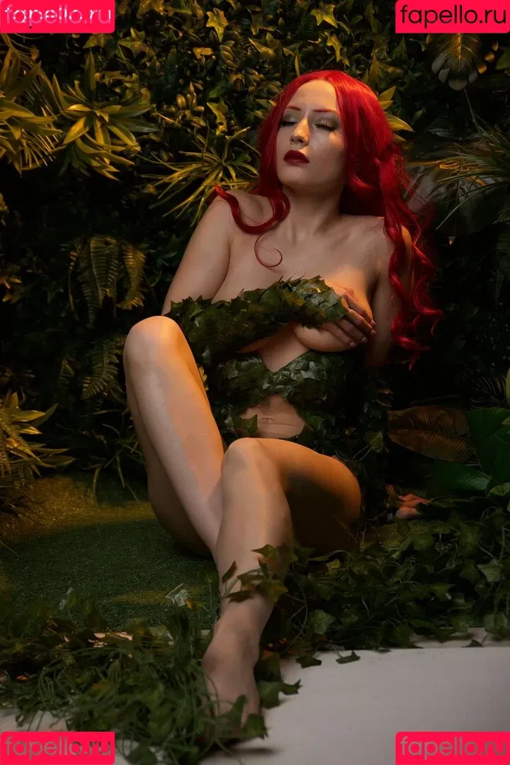 Athena Cosplay Onlyfans Photo Gallery 