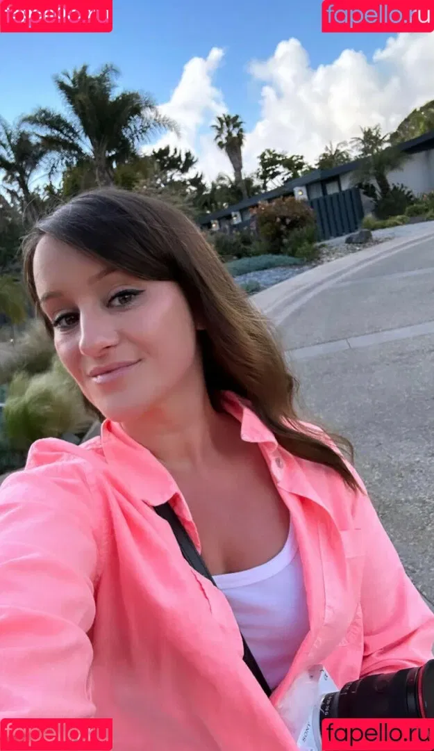 Jenna Ezarik Onlyfans Photo Gallery 