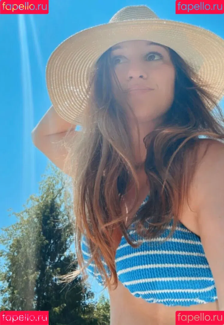 Jenna Ezarik Onlyfans Photo Gallery 