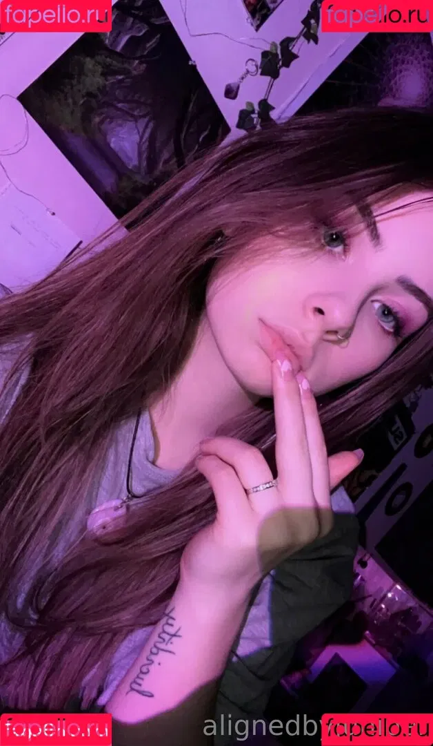 alignedbyjuniper Onlyfans Photo Gallery 