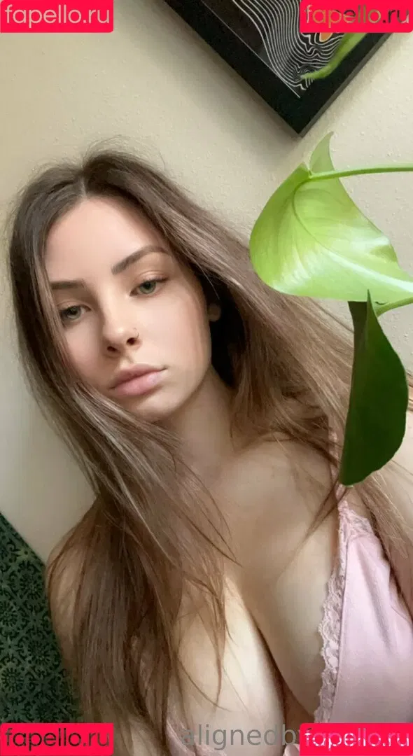 alignedbyjuniper Onlyfans Photo Gallery 