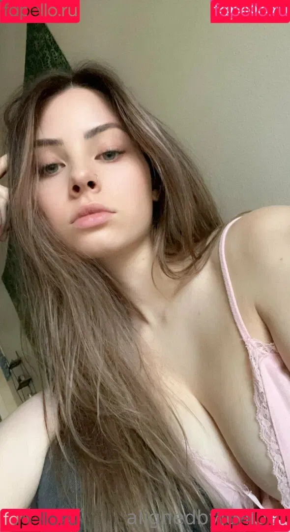 alignedbyjuniper Onlyfans Photo Gallery 