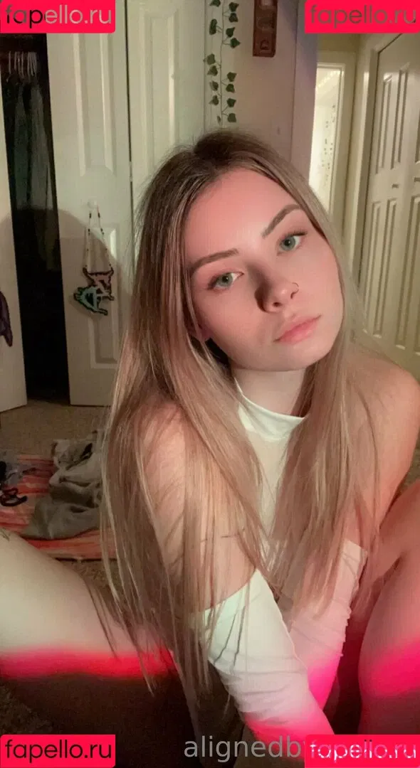 alignedbyjuniper Onlyfans Photo Gallery 