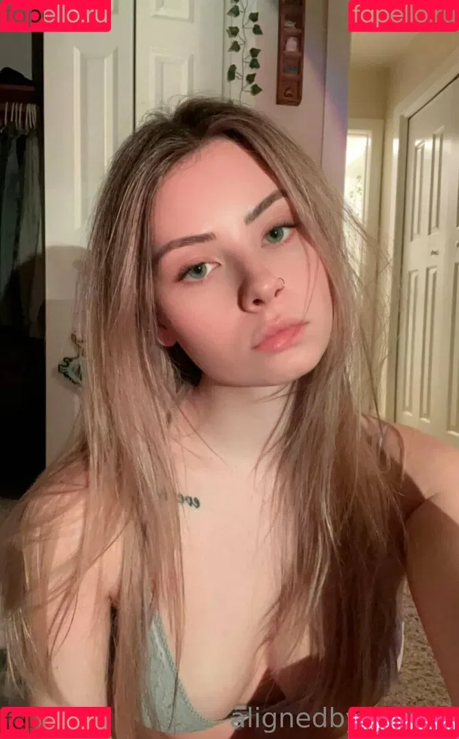 alignedbyjuniper Onlyfans Photo Gallery 