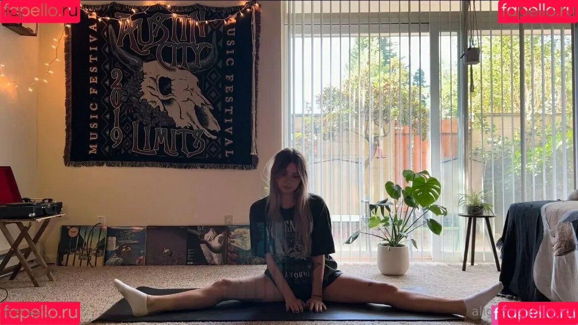 alignedbyjuniper Onlyfans Photo Gallery 