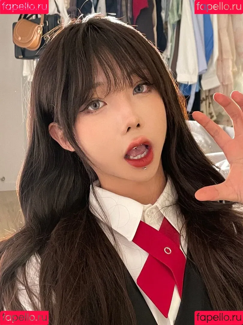 shiliuyelei Onlyfans Photo Gallery 
