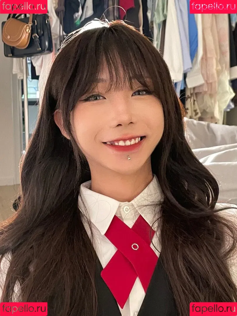 shiliuyelei Onlyfans Photo Gallery 