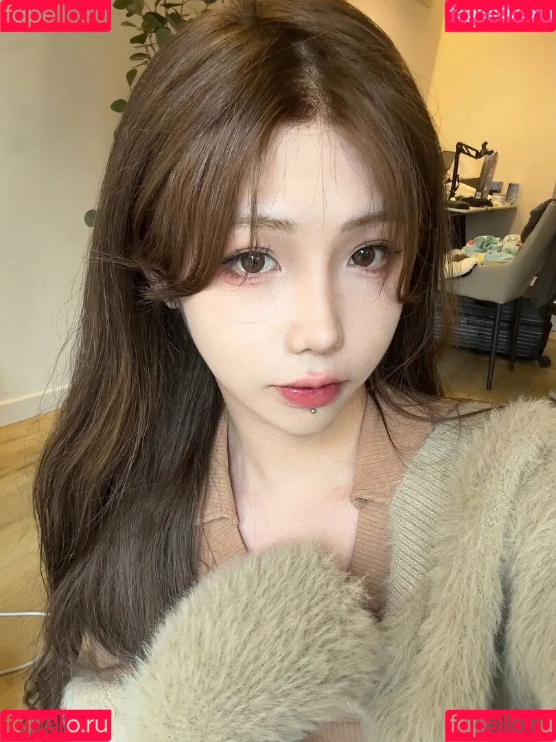 shiliuyelei Onlyfans Photo Gallery 