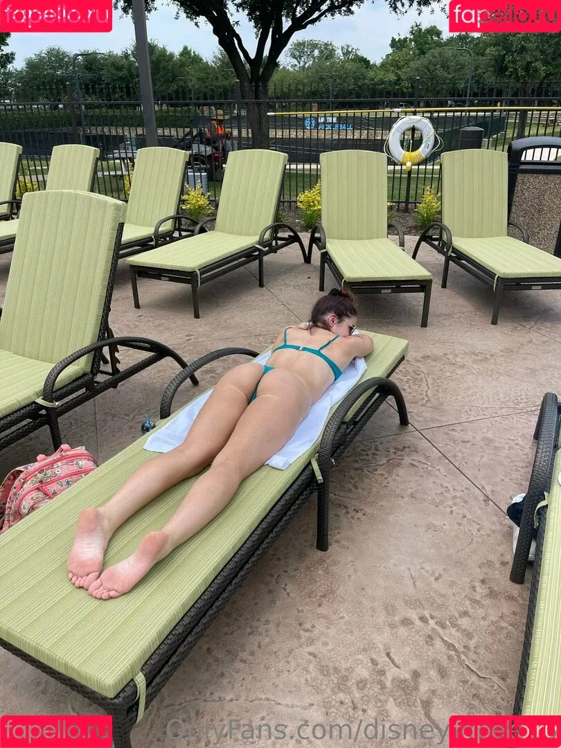 disneyyrose13 Onlyfans Photo Gallery 
