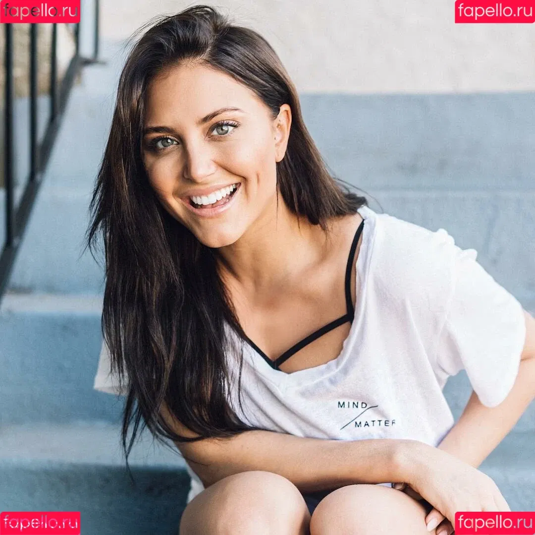 Cassie Scerbo Onlyfans Photo Gallery 