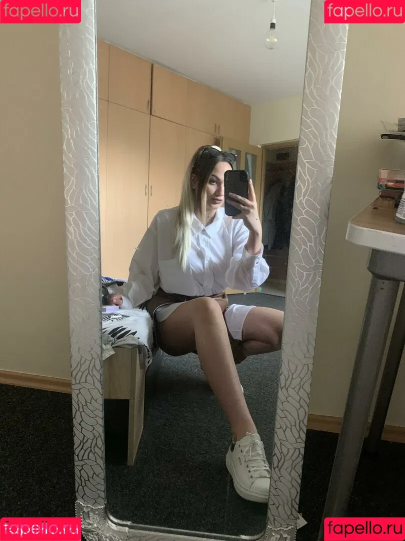 XxkityxX Onlyfans Photo Gallery 