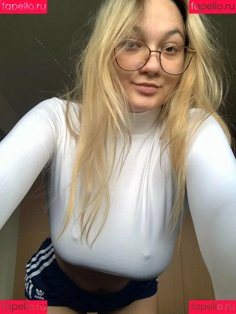 XxkityxX Onlyfans Photo Gallery 