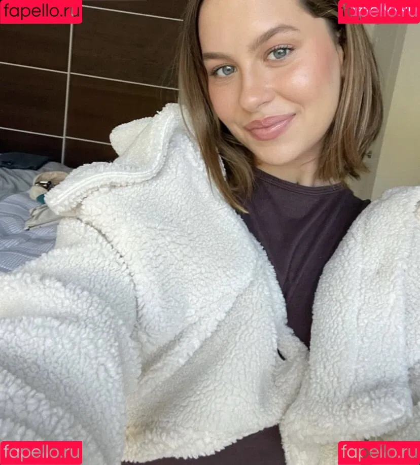 Natasha Bure Onlyfans Photo Gallery 