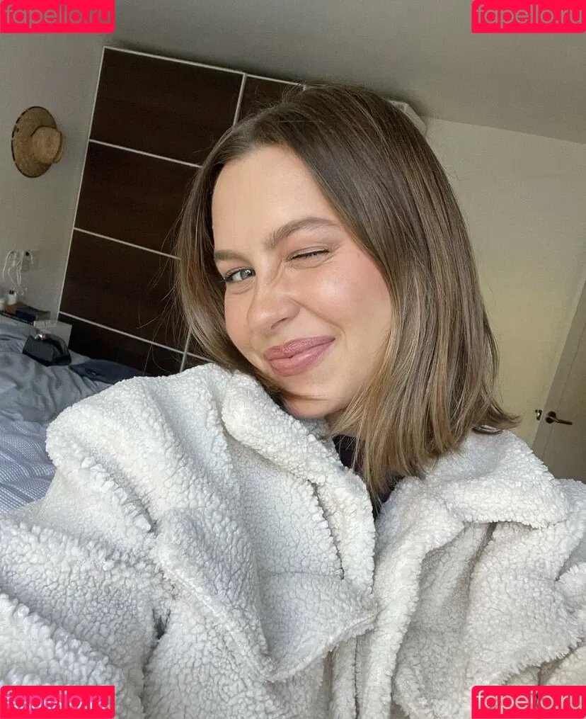 Natasha Bure Onlyfans Photo Gallery 