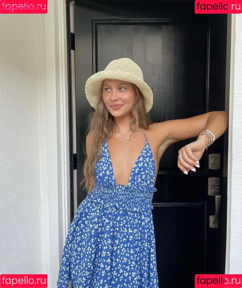 Natasha Bure Onlyfans Photo Gallery 