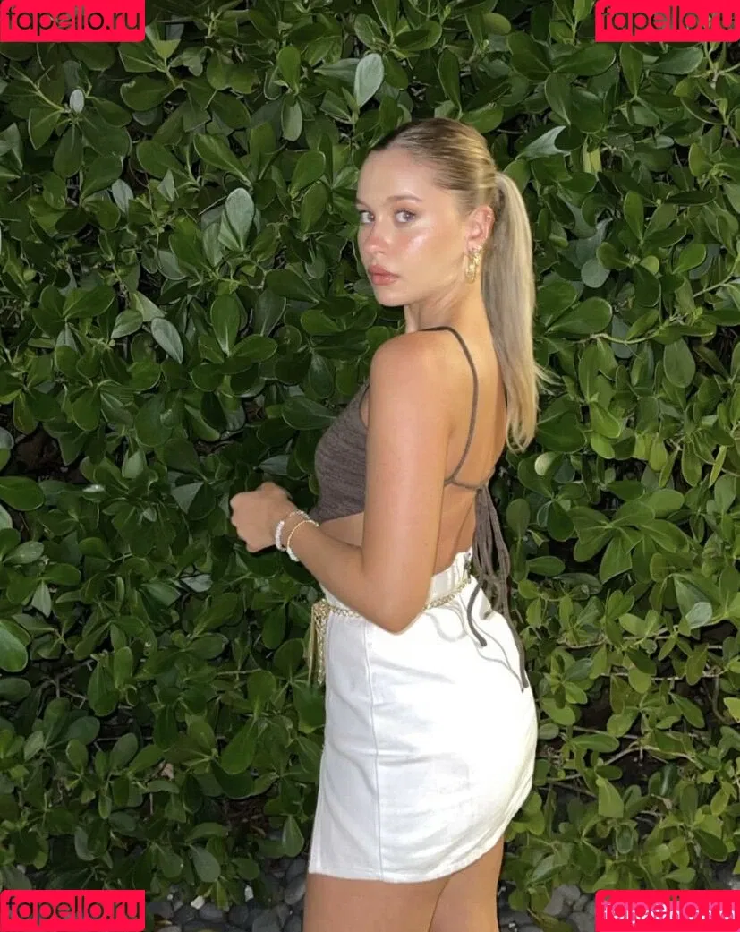Natasha Bure Onlyfans Photo Gallery 