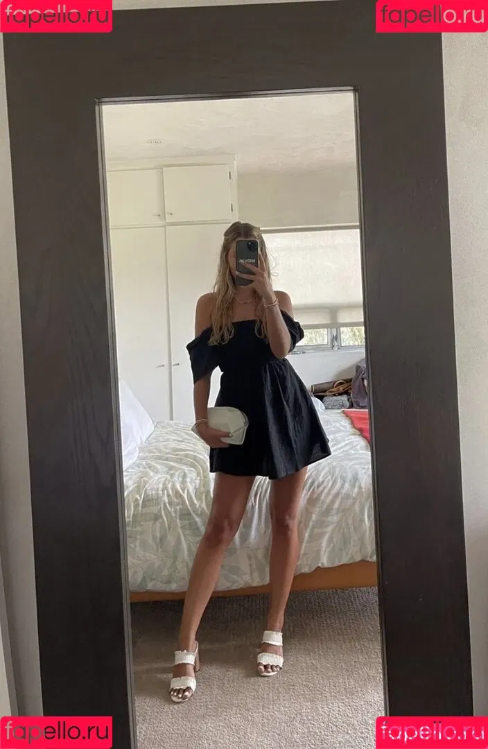 Natasha Bure Onlyfans Photo Gallery 