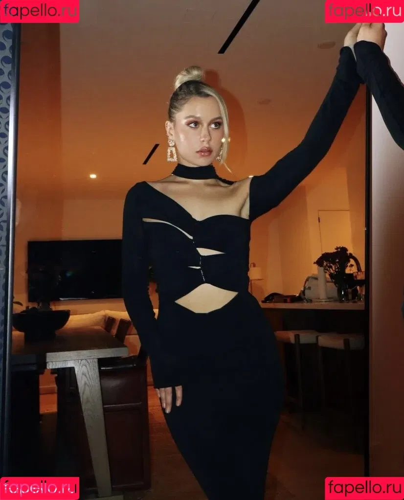 Natasha Bure Onlyfans Photo Gallery 