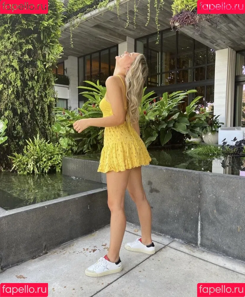 Natasha Bure Onlyfans Photo Gallery 