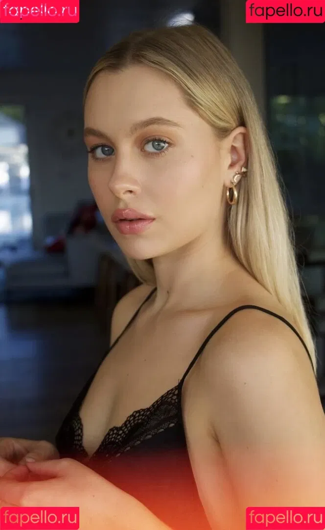 Natasha Bure Onlyfans Photo Gallery 