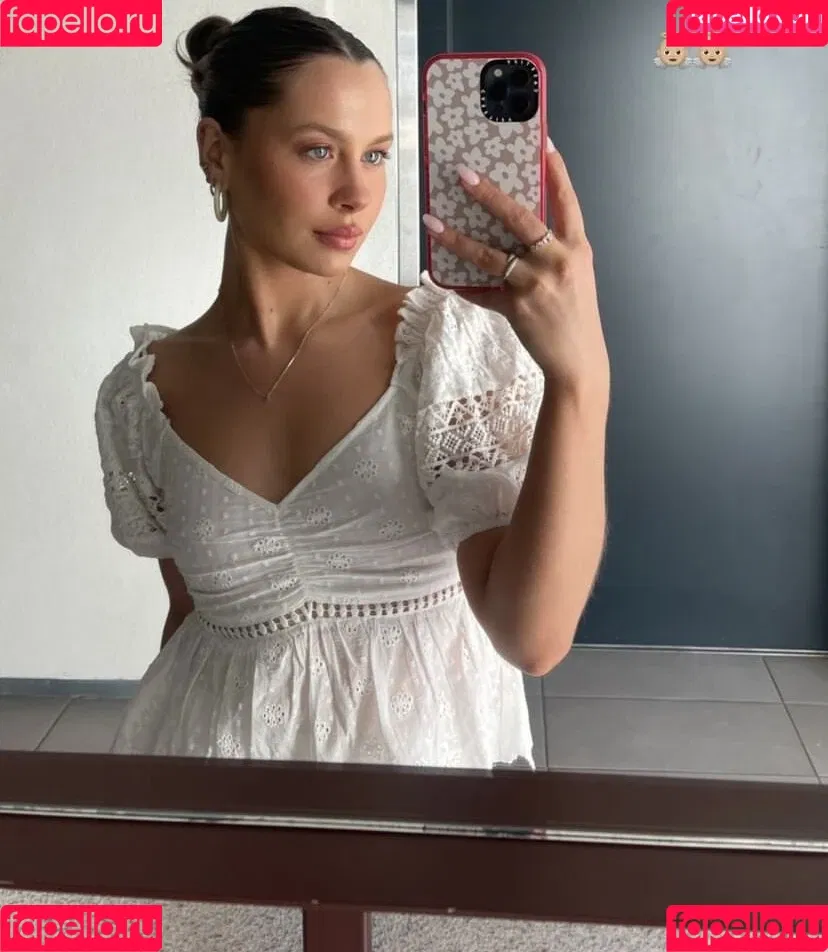 Natasha Bure Onlyfans Photo Gallery 