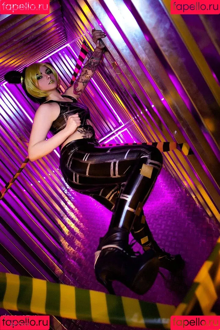 Bizarre Deer Onlyfans Photo Gallery 