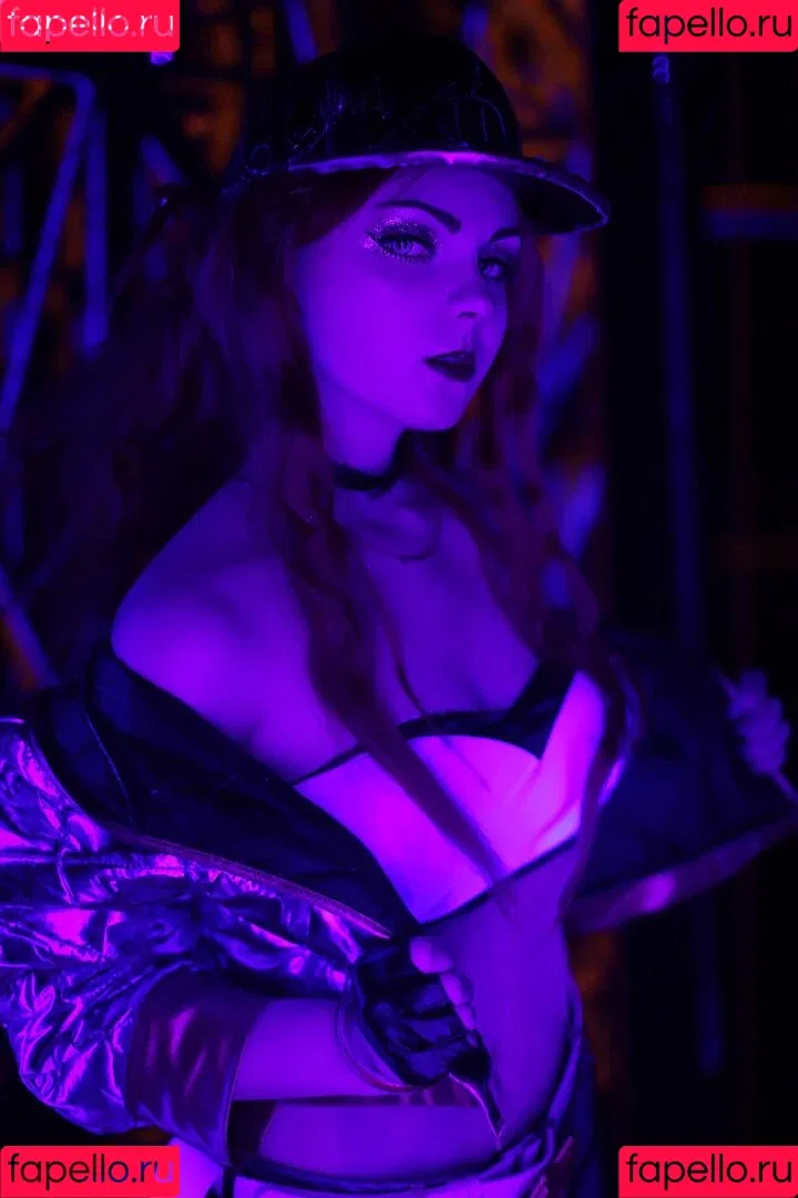 Bizarre Deer Onlyfans Photo Gallery 