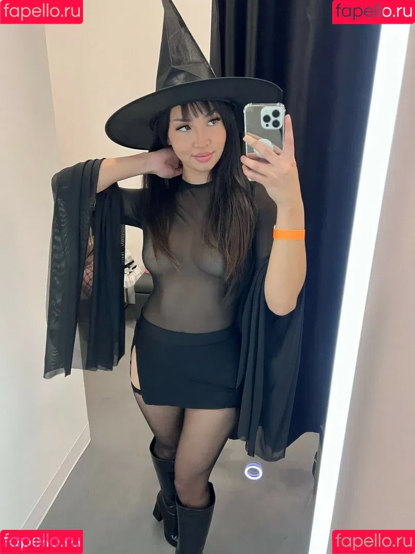 Cece’s Playground Onlyfans Photo Gallery 