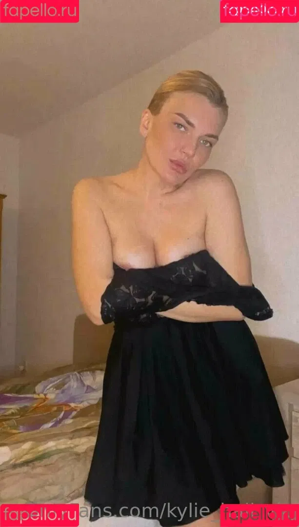 thehottestmom Onlyfans Photo Gallery 