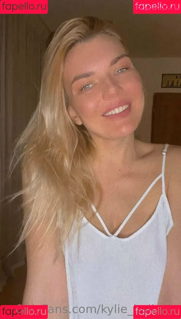 thehottestmom Onlyfans Photo Gallery 