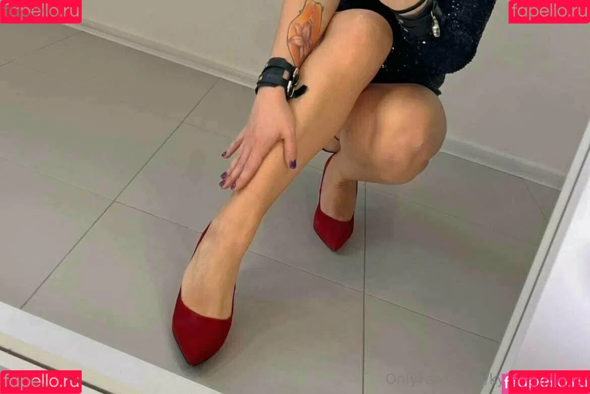 thehottestmom Onlyfans Photo Gallery 