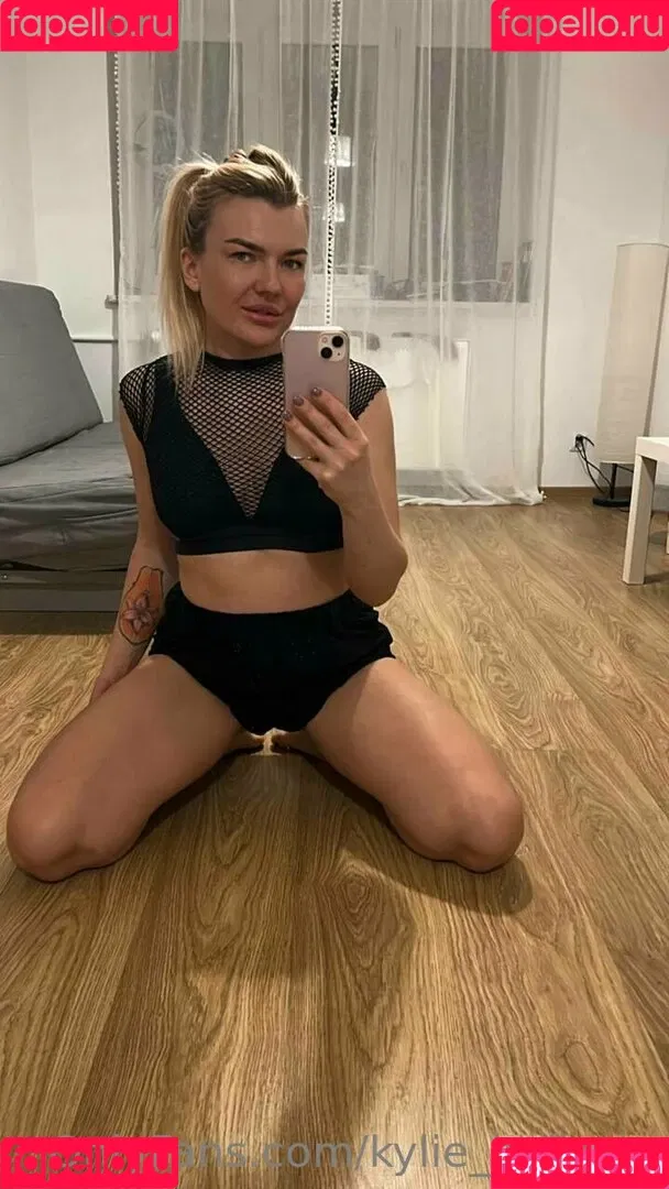 thehottestmom Onlyfans Photo Gallery 
