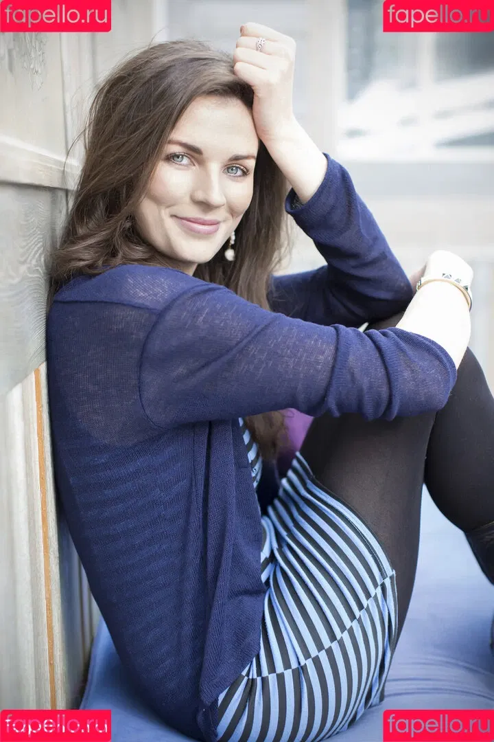 Aisling Bea Onlyfans Photo Gallery 
