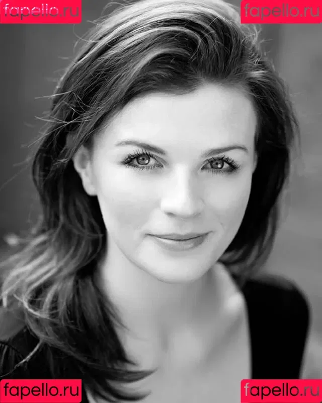 Aisling Bea Onlyfans Photo Gallery 