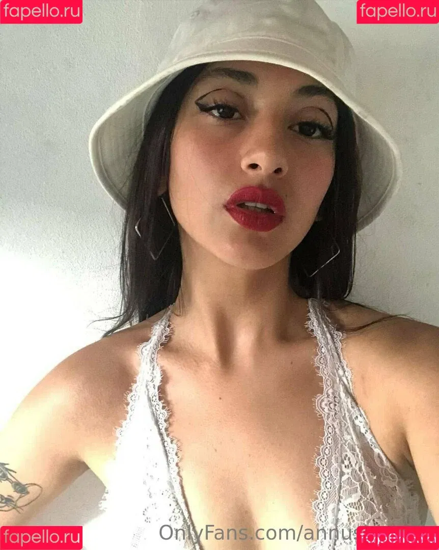 annushka_ua Onlyfans Photo Gallery 