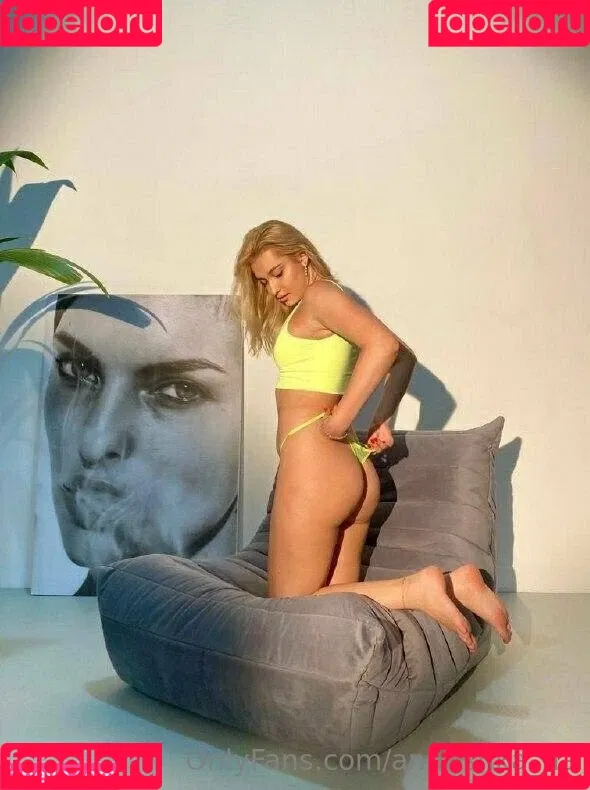 annushka_ua Onlyfans Photo Gallery 