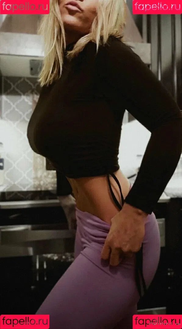 BethAdore Onlyfans Photo Gallery 