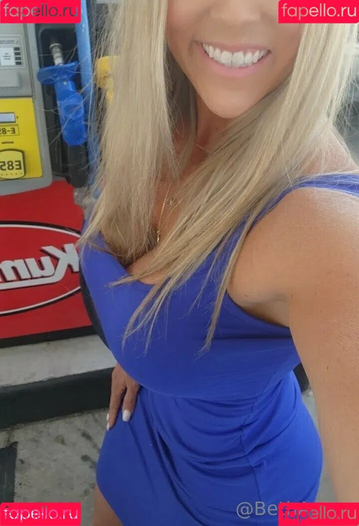 BethAdore Onlyfans Photo Gallery 