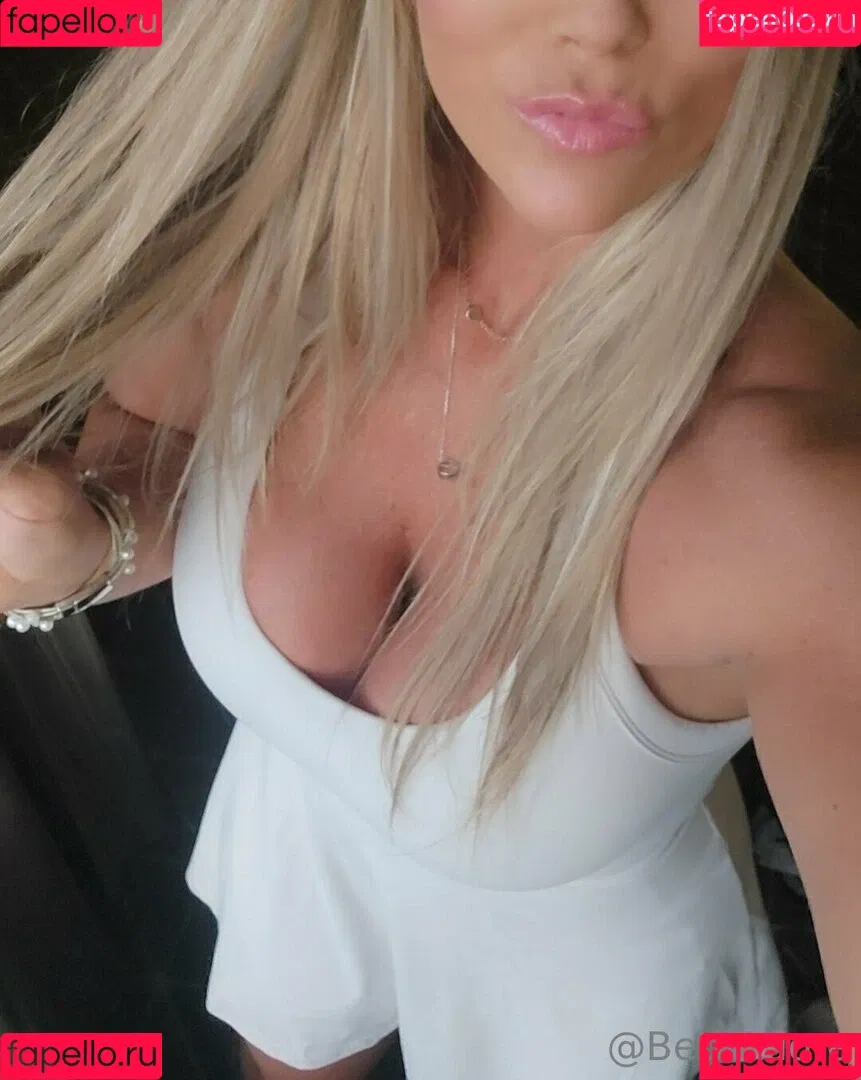 BethAdore Onlyfans Photo Gallery 