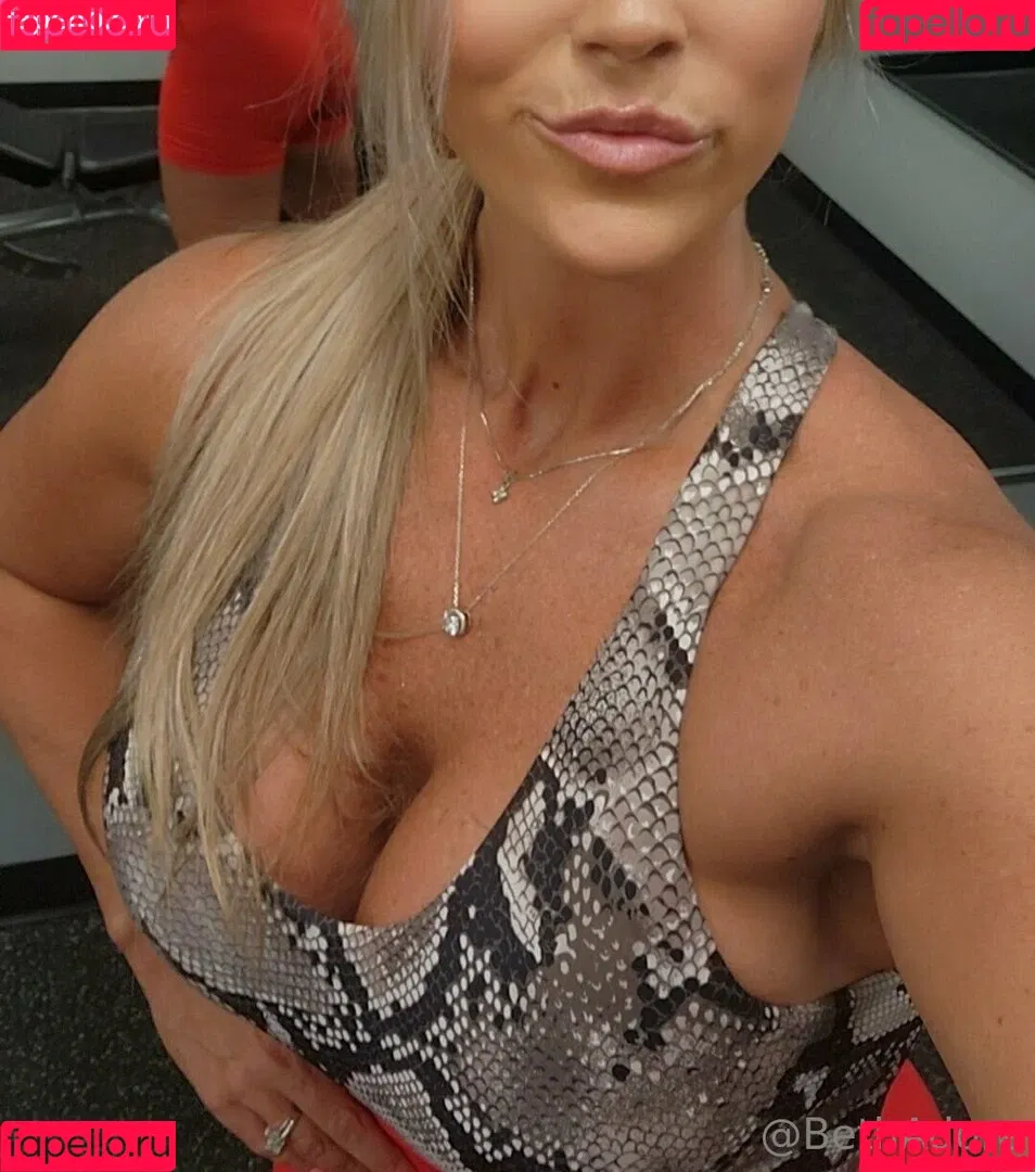 BethAdore Onlyfans Photo Gallery 