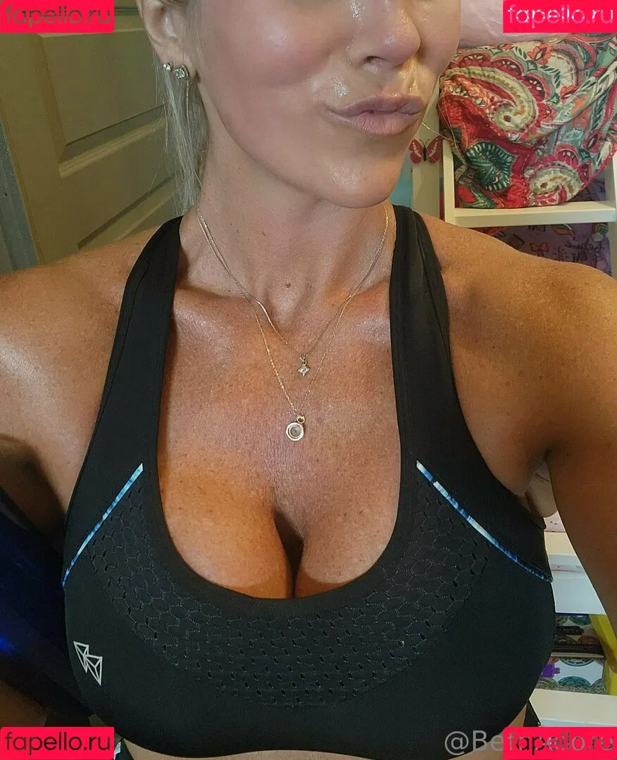 BethAdore Onlyfans Photo Gallery 