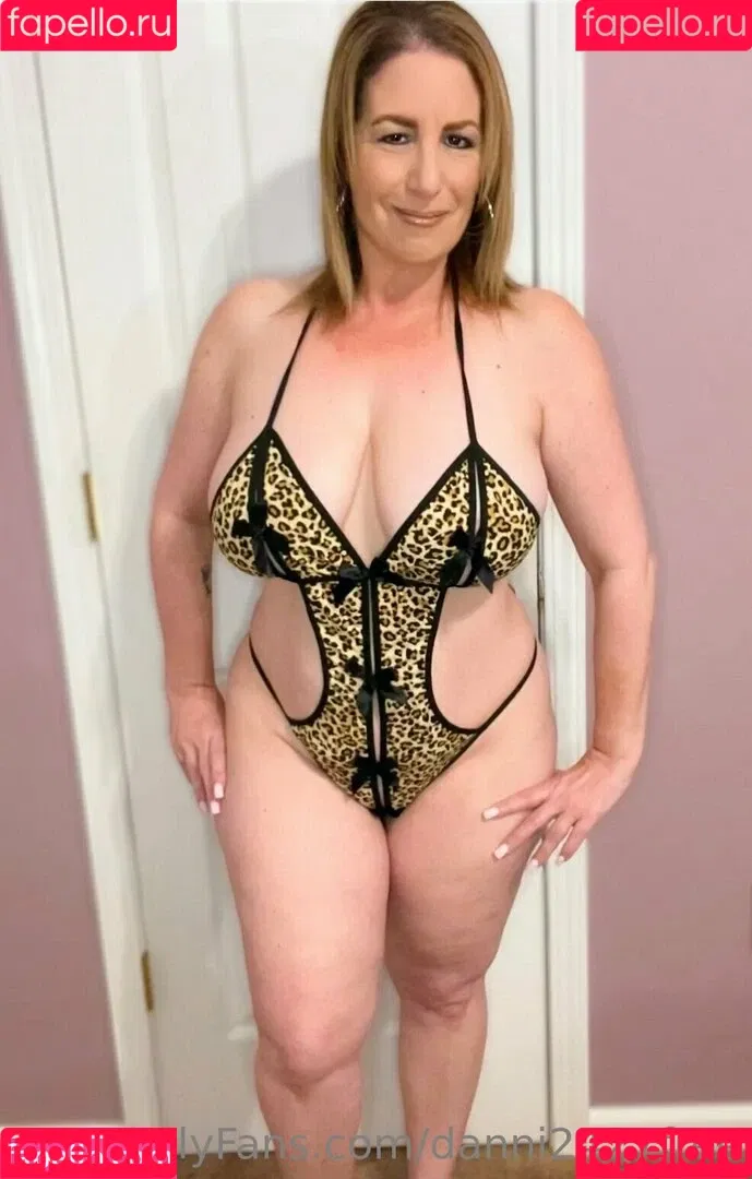 danni2427free Onlyfans Photo Gallery 