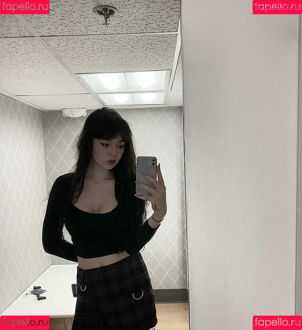 ezsy Onlyfans Photo Gallery 