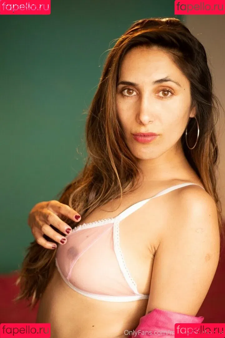 ladyjuicybrunette Onlyfans Photo Gallery 