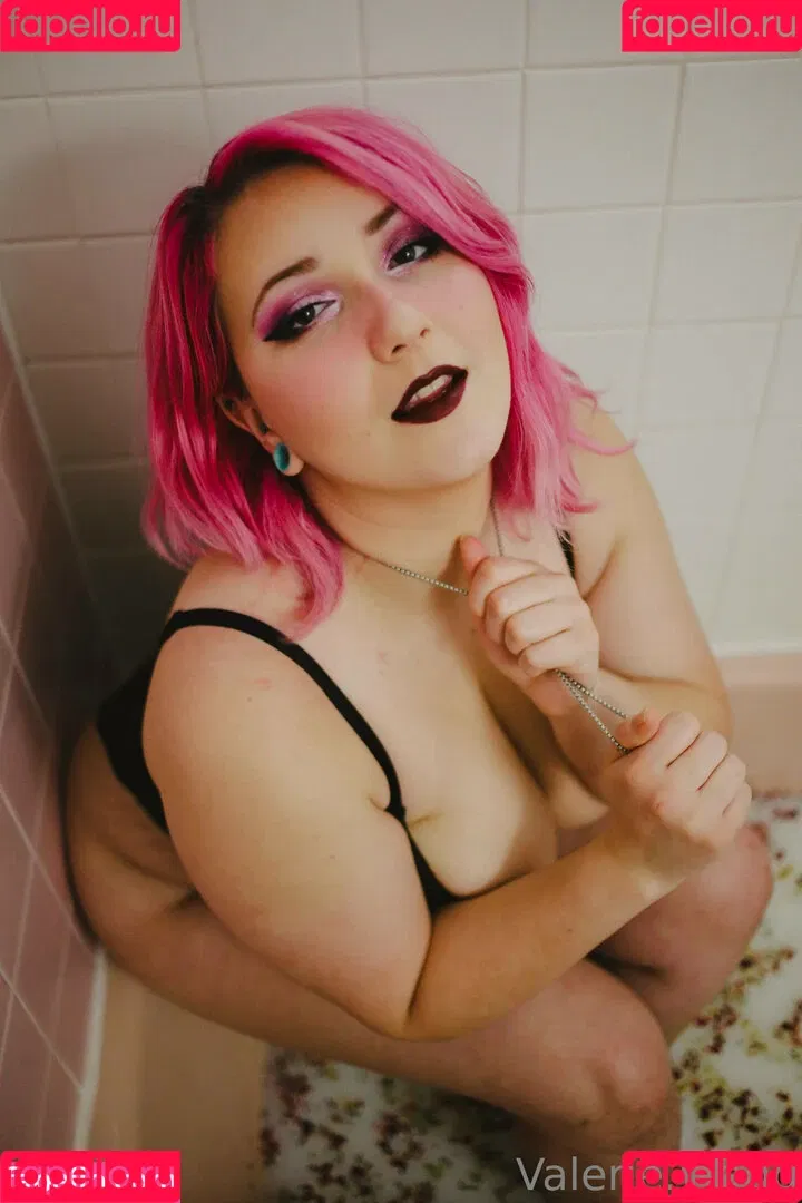 Valerie.wagg Onlyfans Photo Gallery 