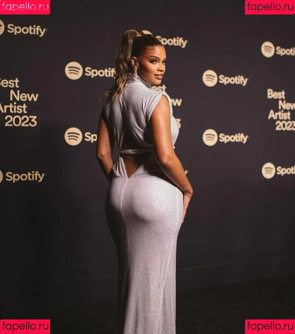 Kamie Crawford Onlyfans Photo Gallery 