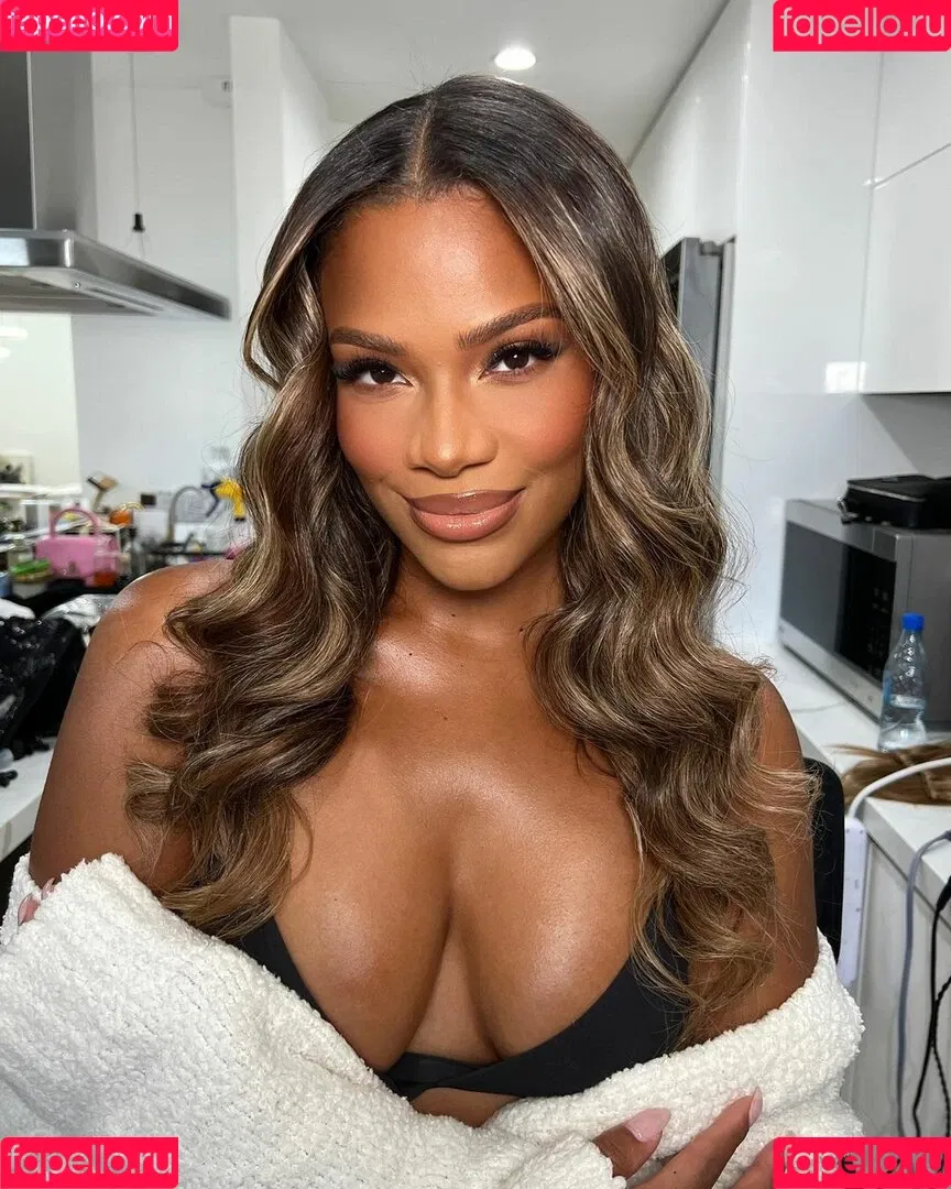 Kamie Crawford Onlyfans Photo Gallery 
