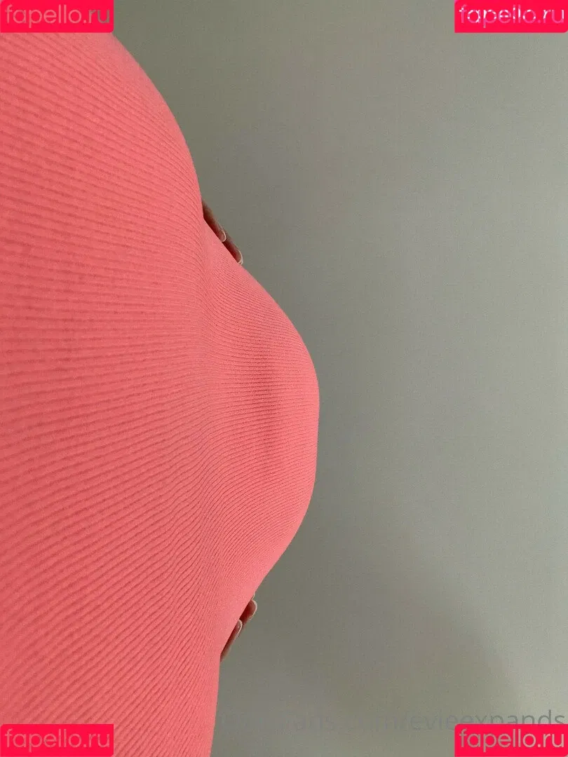 evieexpands Onlyfans Photo Gallery 