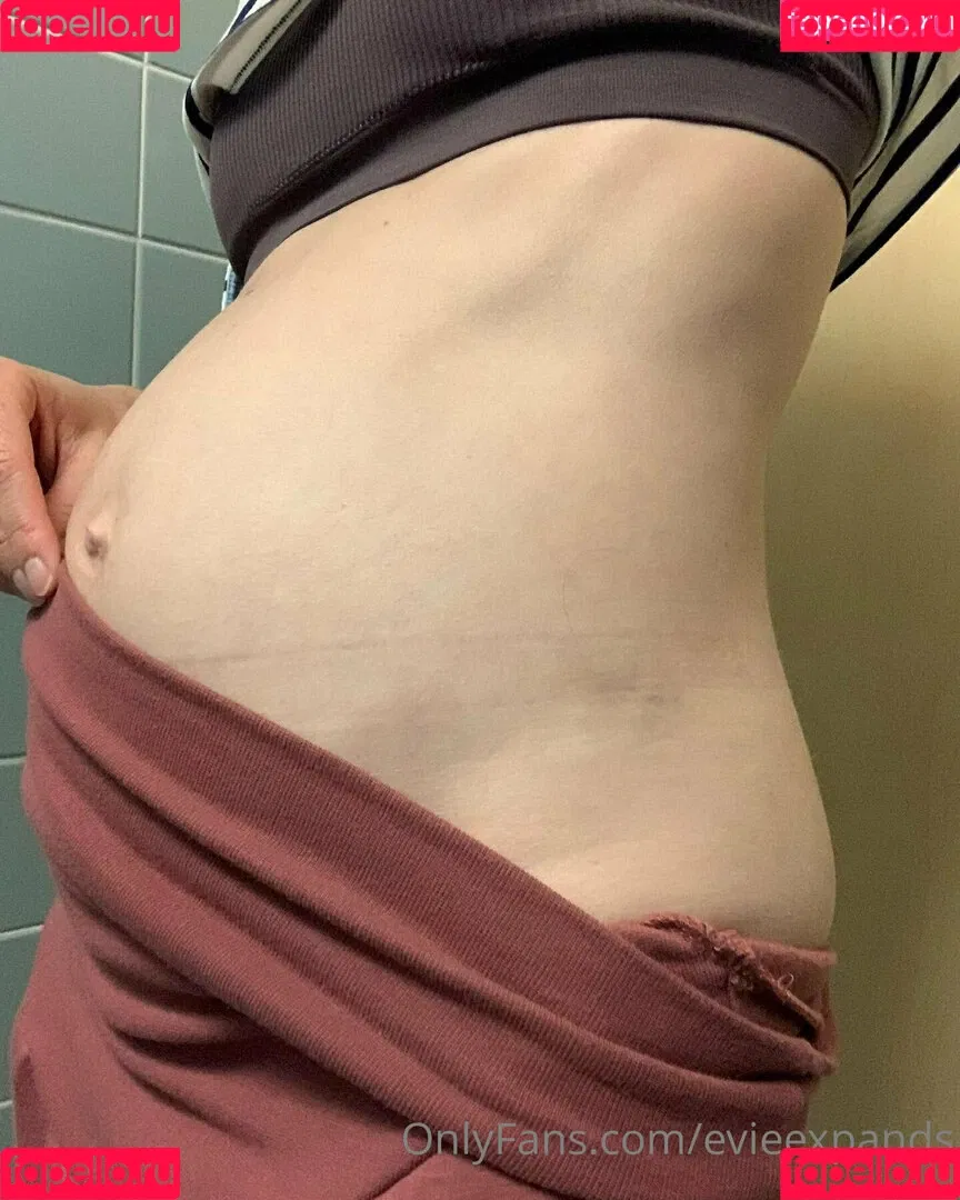 evieexpands Onlyfans Photo Gallery 